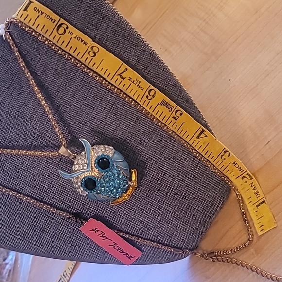 Betsey Johnson Owl Necklace - Picture 5 of 5